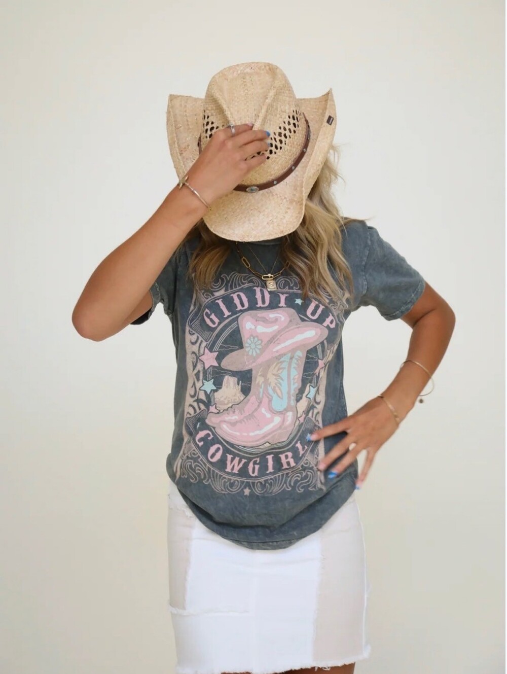 Lotus Fashion Giddy Up Cowgirl Graphic Tee - Gray & Pink L